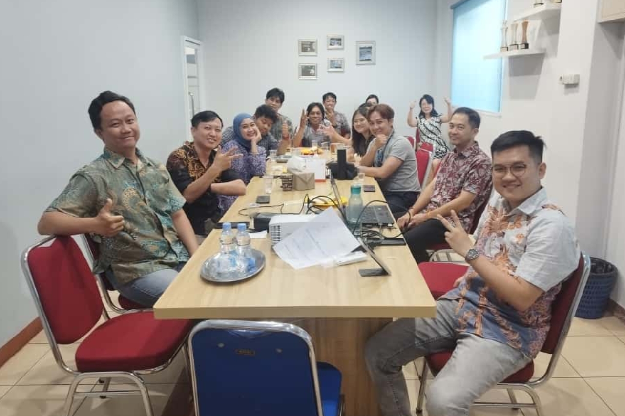 Presentasi Listing Secondary – 24 Oktober 2025