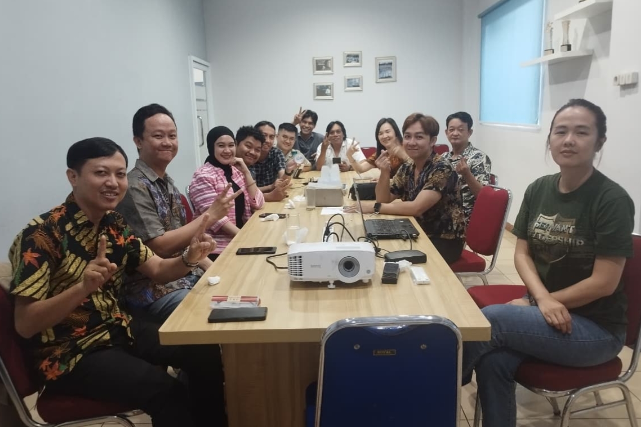 Presentasi Listing Secondary – 12 Desember 2025